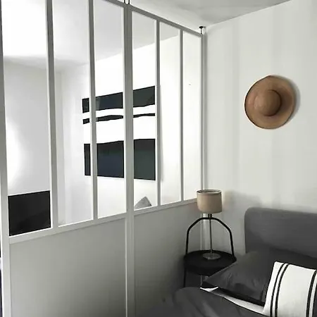 Studio 30 M2 A 900 M Du Rer E *