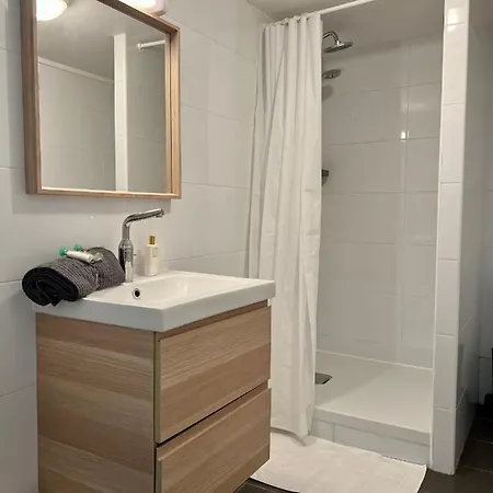 30 M2 A 900 M Du Rer E Apartment *